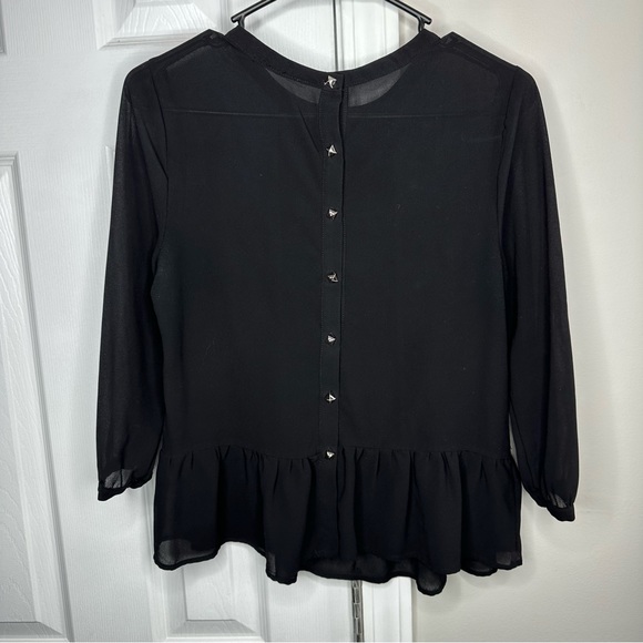 BUTTON BACK BLACK TOP - Picture 2 of 2